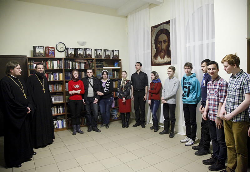 018_2016_3_7_14_25_34_1437362203