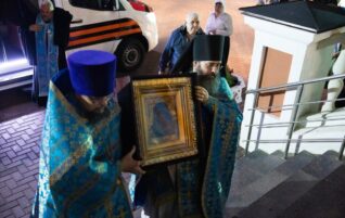 В Саратове встретили Казанскую икону Божией Матери