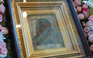 Завершилось трехдневное пребывание в Саратове чудотворной Казанской иконы Божией Матери
