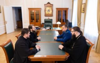 Благочинный принял участие на встрече митрополита Игнатия с транспортным прокурором г. Саратова Романом Александровичем Ковальчуком